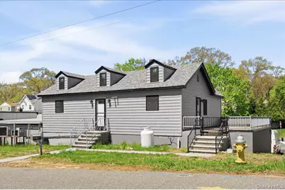 178 Richmond Boulevard, Ronkonkoma, NY 11779 - Photo 17