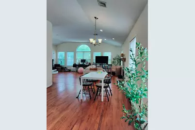 57 Dunwood Road #B, Port Washington, NY 11050 - Photo 3