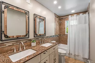 27 Stuyvesant Street, Huntington, NY 11743 - Photo 13