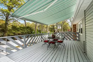 27 Stuyvesant St, Huntington, NY 11743 - Photo 27
