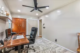 27 Stuyvesant St, Huntington, NY 11743 - Photo 17