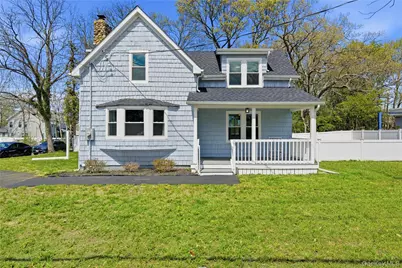 749 E Main Street, Kings Park, NY 11754 - Photo 5