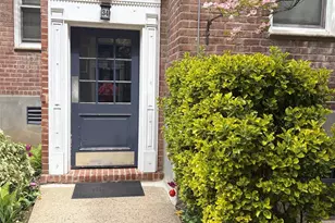 34 Cathedral Ave, Hempstead, NY 11550 - Photo 3