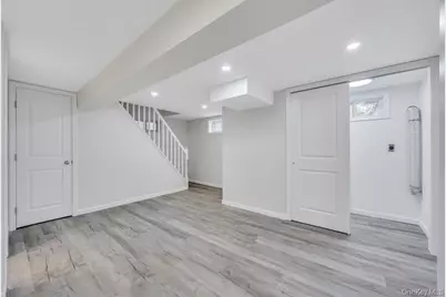 175 N 25th Street, Wheatley Heights, NY 11798 - Photo 21