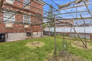 89-50 Pontiac St, Queens Village, NY 11427 - Photo 29