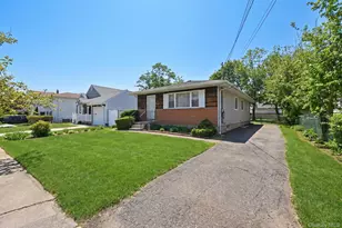 117 Woodside Ave, Freeport, NY 11520 - Photo 3