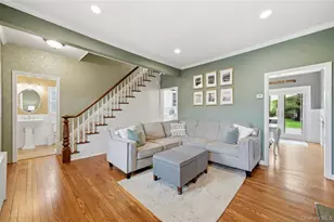 26 Chestnut St, Glen Cove, NY 11542 - Photo 3