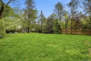26 Chestnut St, Glen Cove, NY 11542 - Photo 31