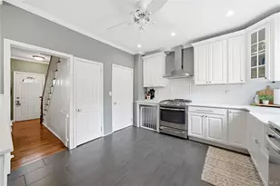 26 Chestnut St, Glen Cove, NY 11542 - Photo 9