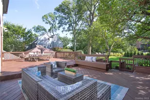 32 Stellar Pl, Pelham, NY 10803 - Photo 35