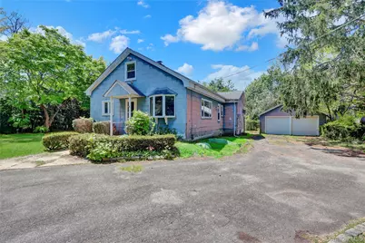 11 5th Avenue S, Huntington Station, NY 11746 - Photo 3