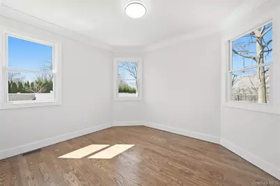 112 S Hillside Avenue, Nesconset, NY 11767 - Photo 23