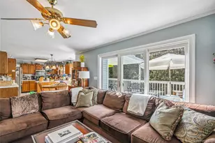 6 Cedar Ave, Locust Valley, NY 11560 - Photo 9