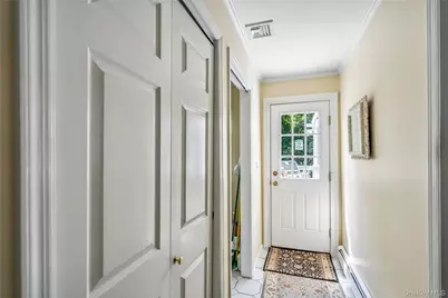 6 Cedar Avenue, Locust Valley, NY 11560 - Photo 17