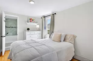 12 Belleview Ave, Port Washington, NY 11050 - Photo 27