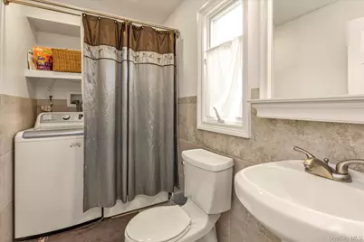 84 Derby Avenue, Greenlawn, NY 11740 - Photo 15