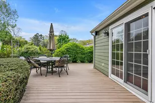 84 Derby Ave, Greenlawn, NY 11740 - Photo 23