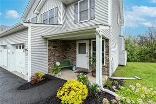 29 Aveonis Ct, Fishkill, NY 12524 - Photo 5