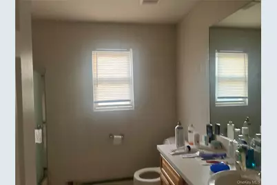 14 Vanata Court, Hempstead, NY 11550 - Photo 23