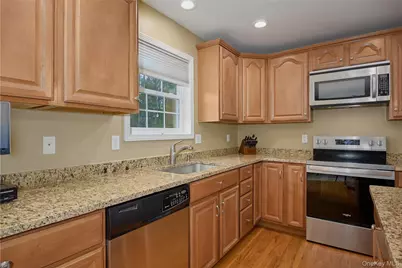 40 Paulette Lane, Wappingers Falls, NY 12590 - Photo 9