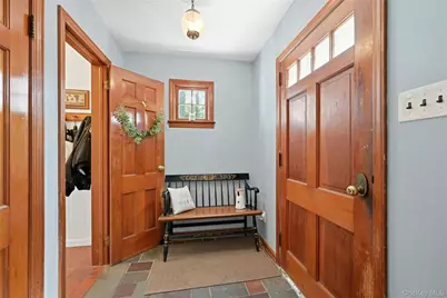 16 Brian Court, Northport, NY 11768 - Photo 3