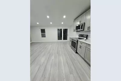 132 Roosevelt Avenue, Valley Stream, NY 11581 - Photo 1