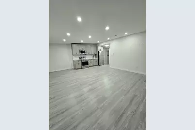 132 Roosevelt Avenue, Valley Stream, NY 11581 - Photo 7