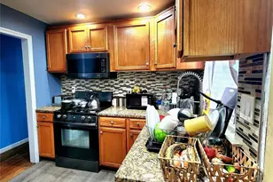 301 Pennsylvania Ave, Roosevelt, NY 11575 - Photo 5