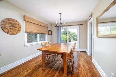 33 Rodney Place, Rockville Centre, NY 11570 - Photo 7