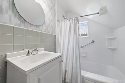 56 Wood Avenue, Amityville, NY 11701 - Photo 25