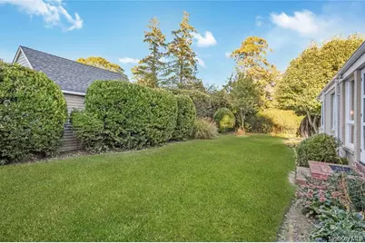 15 Combes Avenue, Rockville Centre, NY 11570 - Photo 7