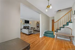 15 Combes Ave, Rockville Centre, NY 11570 - Photo 9