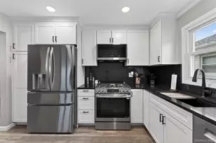 160-15 90th St, Howard Beach, NY 11414 - Photo 7