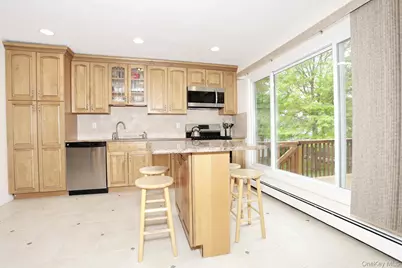 33 Farmhouse Road, Congers, NY 10920 - Photo 9