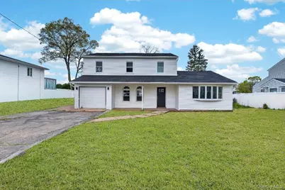 200 Irish Lane, Islip Terrace, NY 11752 - Photo 1