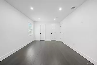 200 Irish Lane, Islip Terrace, NY 11752 - Photo 27