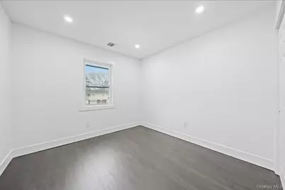200 Irish Lane, Islip Terrace, NY 11752 - Photo 25
