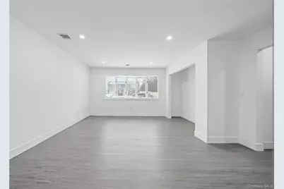 200 Irish Lane, Islip Terrace, NY 11752 - Photo 3