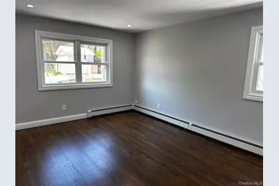 56 Marwood Road N #2nd Fl, Port Washington, NY 11050 - Photo 5