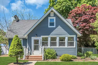 1380 Dartmouth Street, Baldwin, NY 11510 - Photo 21
