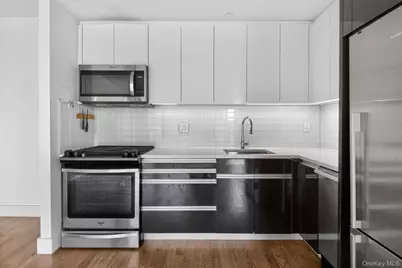 225 E 138th Street #PH2, Bronx, NY 10451 - Photo 5