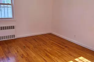 64-73 Ellwell Crescent, Rego Park, NY 11374 - Photo 9