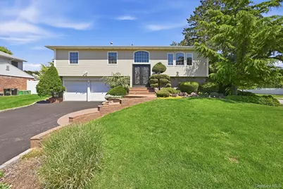8 Herkimer Avenue, Jericho, NY 11753 - Photo 1