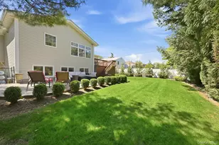 8 Herkimer Ave, Jericho, NY 11753 - Photo 31