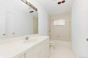 22 Spinnaker Ln, Patchogue, NY 11772 - Photo 21