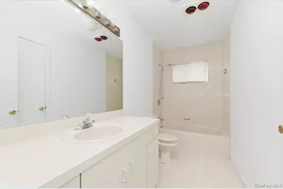 22 Spinnaker Lane, Patchogue, NY 11772 - Photo 15