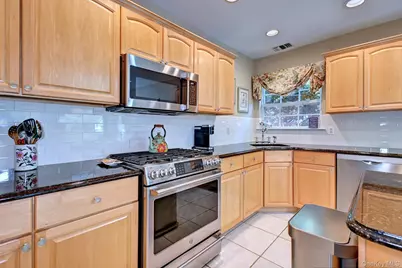 15 Marisa Drive, Middle Island, NY 11953 - Photo 17