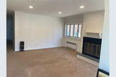 425 E Penn Street #Lower, Long Beach, NY 11561 - Photo 3