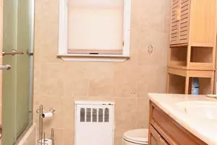 977 Brent Dr, Wantagh, NY 11793 - Photo 7