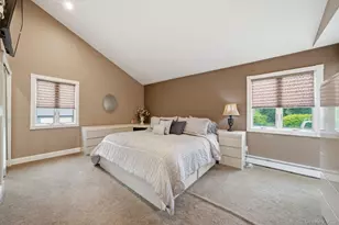 14 Penn Dr, Dix Hills, NY 11746 - Photo 17